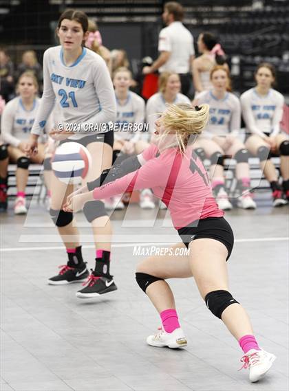 Thumbnail 2 in Sky View vs. Logan (UHSAA 4A First Round Playoff) photogallery.