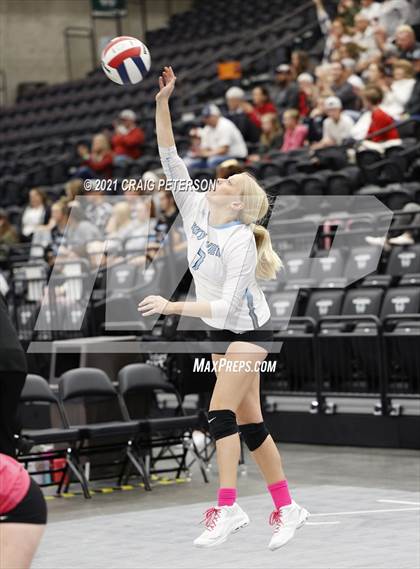 Thumbnail 3 in Sky View vs. Logan (UHSAA 4A First Round Playoff) photogallery.