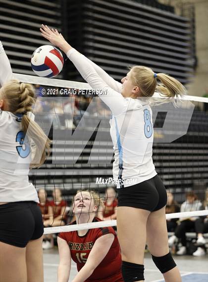 Thumbnail 1 in Sky View vs. Logan (UHSAA 4A First Round Playoff) photogallery.