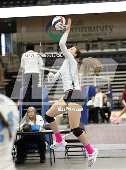 Thumbnail 2 in Sky View vs. Logan (UHSAA 4A First Round Playoff) photogallery.