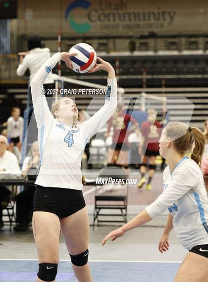 Thumbnail 3 in Sky View vs. Logan (UHSAA 4A First Round Playoff) photogallery.