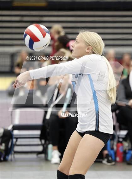 Thumbnail 2 in Sky View vs. Logan (UHSAA 4A First Round Playoff) photogallery.