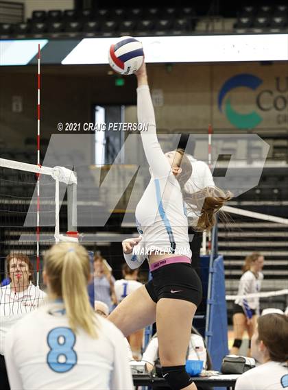 Thumbnail 3 in Sky View vs. Logan (UHSAA 4A First Round Playoff) photogallery.