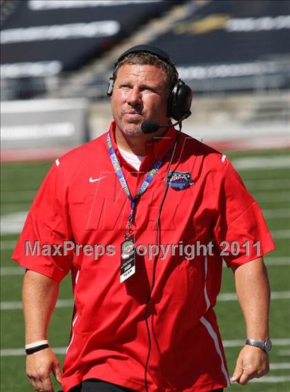 Thumbnail 2 in Dublin Coffman vs. Westerville South (Kirk Herbstreit National Kickoff Classic) photogallery.