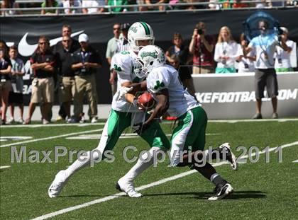 Thumbnail 3 in Dublin Coffman vs. Westerville South (Kirk Herbstreit National Kickoff Classic) photogallery.