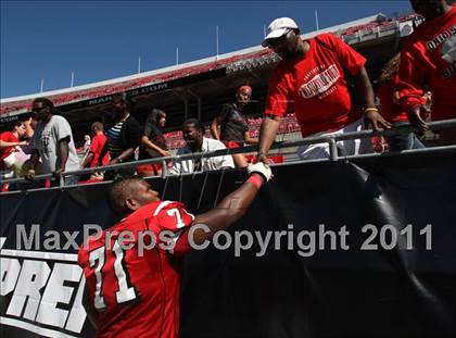 Thumbnail 3 in Dublin Coffman vs. Westerville South (Kirk Herbstreit National Kickoff Classic) photogallery.