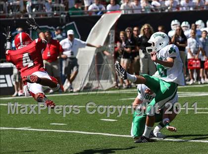 Thumbnail 2 in Dublin Coffman vs. Westerville South (Kirk Herbstreit National Kickoff Classic) photogallery.