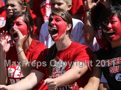 Thumbnail 2 in Dublin Coffman vs. Westerville South (Kirk Herbstreit National Kickoff Classic) photogallery.