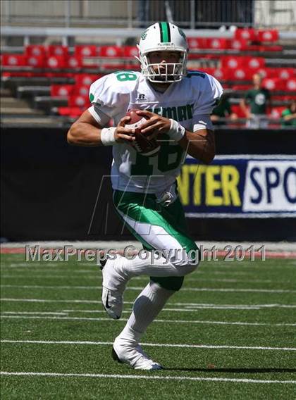 Thumbnail 3 in Dublin Coffman vs. Westerville South (Kirk Herbstreit National Kickoff Classic) photogallery.