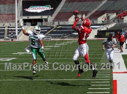Thumbnail 3 in Dublin Coffman vs. Westerville South (Kirk Herbstreit National Kickoff Classic) photogallery.