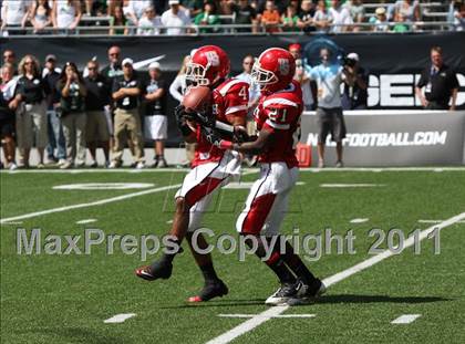 Thumbnail 1 in Dublin Coffman vs. Westerville South (Kirk Herbstreit National Kickoff Classic) photogallery.