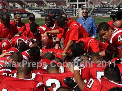 Thumbnail 2 in Dublin Coffman vs. Westerville South (Kirk Herbstreit National Kickoff Classic) photogallery.