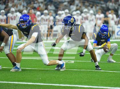 Thumbnail 1 in Dunham @ St. Charles Catholic (LHSAA Div III Select Final) photogallery.