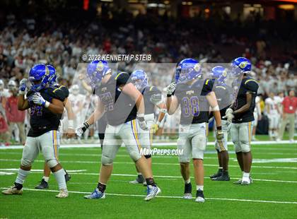 Thumbnail 1 in Dunham @ St. Charles Catholic (LHSAA Div III Select Final) photogallery.