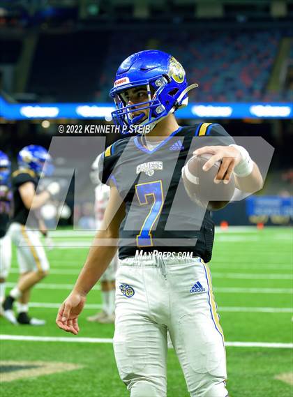Thumbnail 3 in Dunham @ St. Charles Catholic (LHSAA Div III Select Final) photogallery.