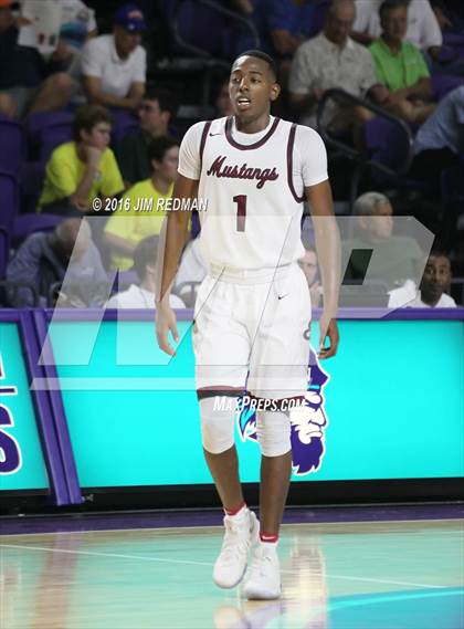 Thumbnail 2 in Pace Academy vs. Memphis East (City of Palms Classic) photogallery.