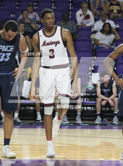 Thumbnail 1 in Pace Academy vs. Memphis East (City of Palms Classic) photogallery.