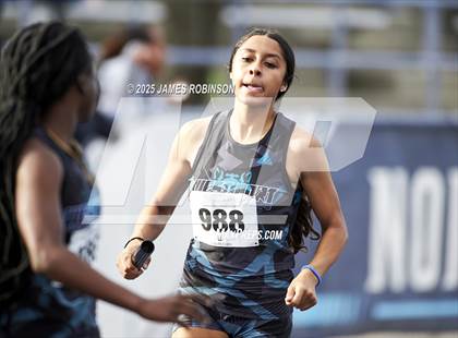 Thumbnail 2 in River City Relays (4x400m) photogallery.