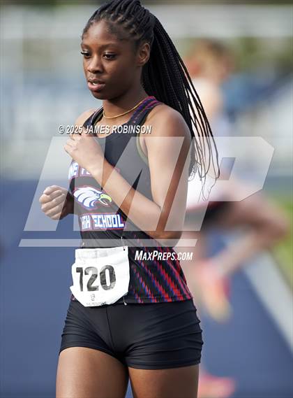 Thumbnail 2 in River City Relays (4x400m) photogallery.