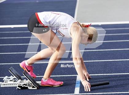 Thumbnail 1 in River City Relays (4x400m) photogallery.