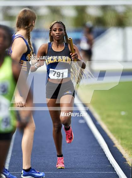Thumbnail 3 in River City Relays (4x400m) photogallery.