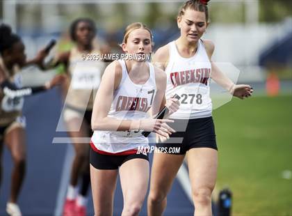 Thumbnail 1 in River City Relays (4x400m) photogallery.