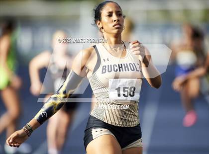 Thumbnail 3 in River City Relays (4x400m) photogallery.