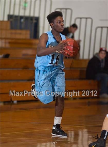 Thumbnail 3 in Granada Hills vs Burbank photogallery.