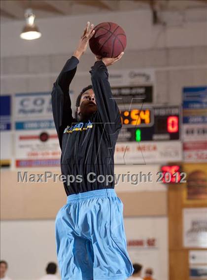Thumbnail 3 in Granada Hills vs Burbank photogallery.