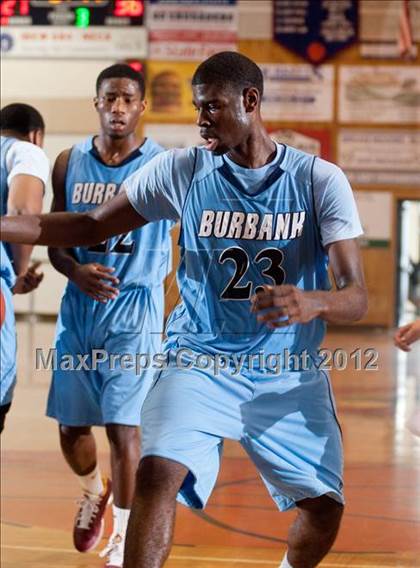 Thumbnail 2 in Granada Hills vs Burbank photogallery.