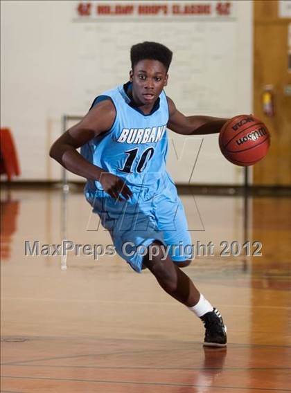 Thumbnail 2 in Granada Hills vs Burbank photogallery.