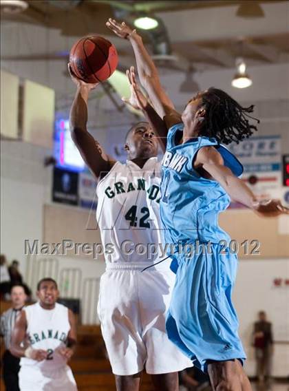 Thumbnail 2 in Granada Hills vs Burbank photogallery.