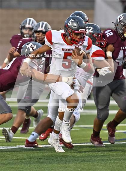 Thumbnail 2 in Lee vs Marshall photogallery.