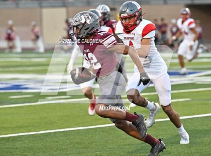 Thumbnail 3 in Lee vs Marshall photogallery.
