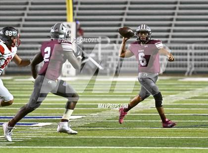 Thumbnail 2 in Lee vs Marshall photogallery.