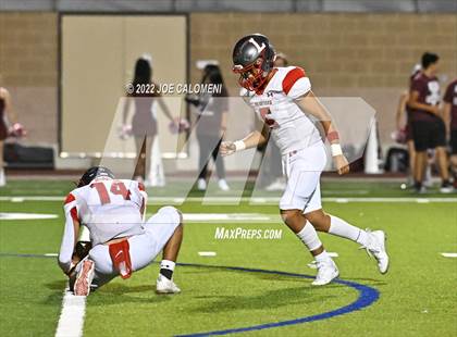 Thumbnail 3 in Lee vs Marshall photogallery.