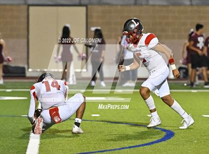 Thumbnail 2 in Lee vs Marshall photogallery.