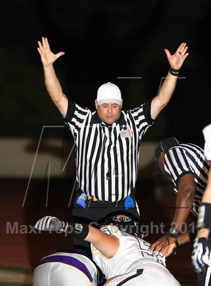 Thumbnail 1 in Ventura @ Righetti photogallery.
