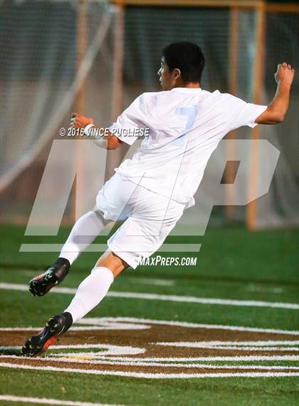 Thumbnail 3 in El Camino Real vs. Sylmar (Ralph Brandt Tournament) photogallery.