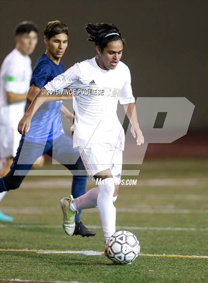 Thumbnail 2 in El Camino Real vs. Sylmar (Ralph Brandt Tournament) photogallery.