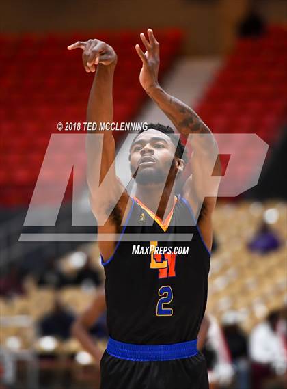 Thumbnail 1 in Landry-Walker vs Pine Bluff (King Cotton Classic) photogallery.