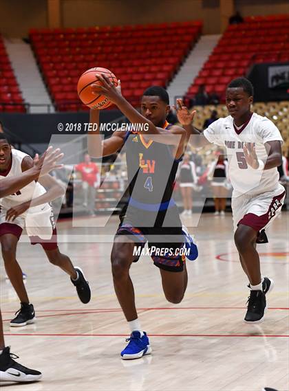 Thumbnail 1 in Landry-Walker vs Pine Bluff (King Cotton Classic) photogallery.
