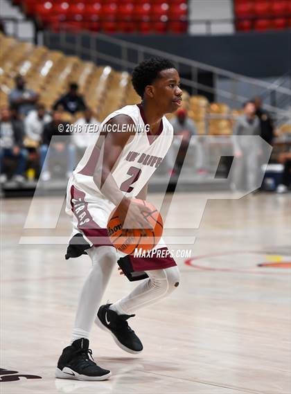 Thumbnail 3 in Landry-Walker vs Pine Bluff (King Cotton Classic) photogallery.