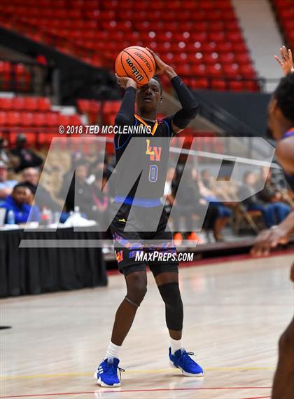 Thumbnail 3 in Landry-Walker vs Pine Bluff (King Cotton Classic) photogallery.