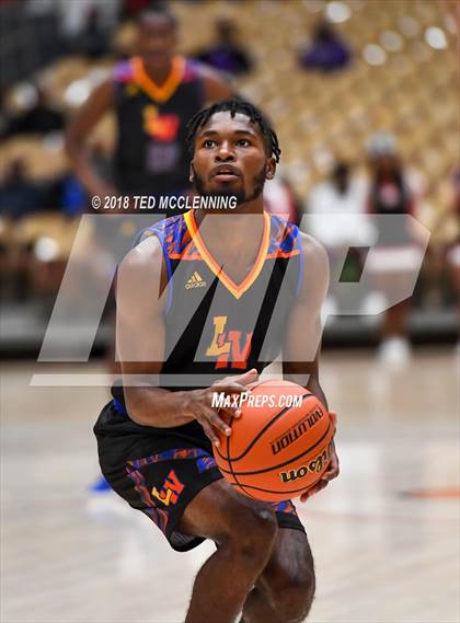 Thumbnail 3 in Landry-Walker vs Pine Bluff (King Cotton Classic) photogallery.