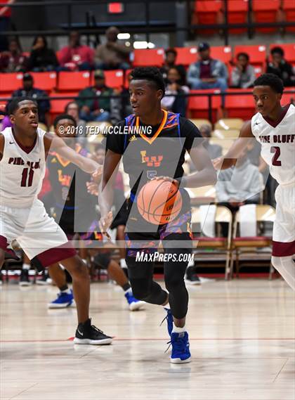 Thumbnail 3 in Landry-Walker vs Pine Bluff (King Cotton Classic) photogallery.