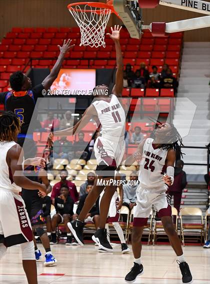 Thumbnail 1 in Landry-Walker vs Pine Bluff (King Cotton Classic) photogallery.