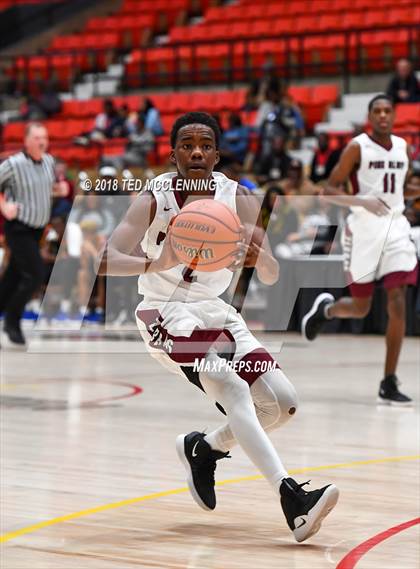 Thumbnail 2 in Landry-Walker vs Pine Bluff (King Cotton Classic) photogallery.