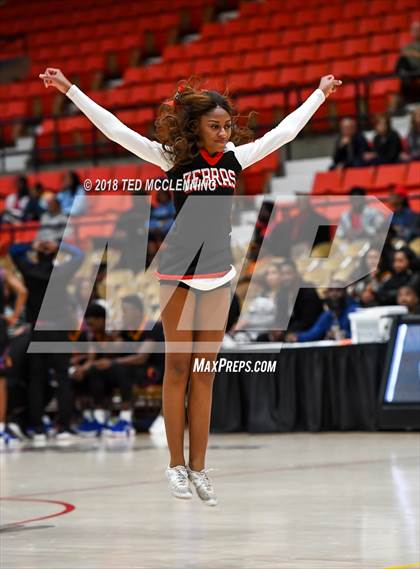 Thumbnail 3 in Landry-Walker vs Pine Bluff (King Cotton Classic) photogallery.