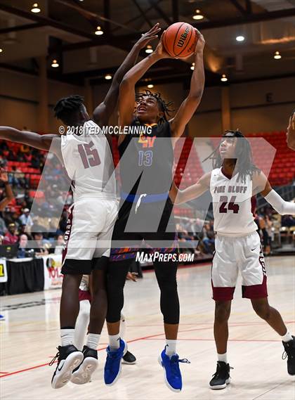 Thumbnail 2 in Landry-Walker vs Pine Bluff (King Cotton Classic) photogallery.